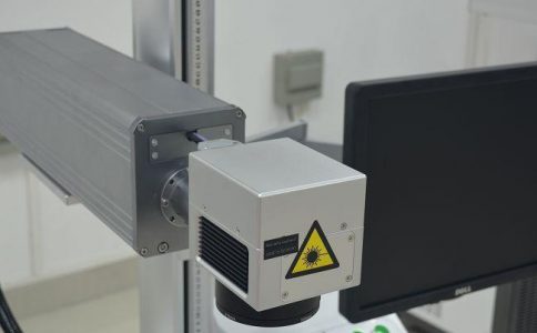 什么是激光打标机 使用二维码激光打标机要注意什么