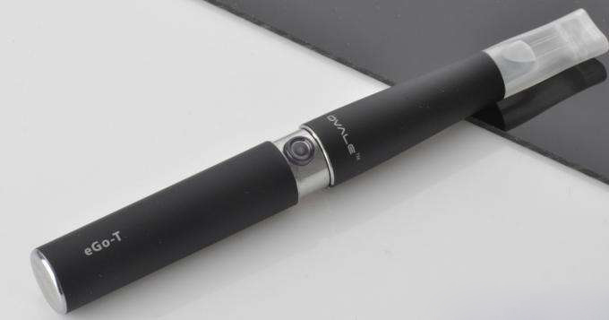 光纤激光打标机在电子烟行业中的标记来提高客户的购买欲。