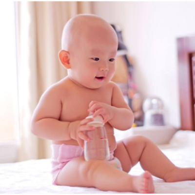 激光打标机在玻璃奶瓶上的应用-让婴幼儿用品更安全